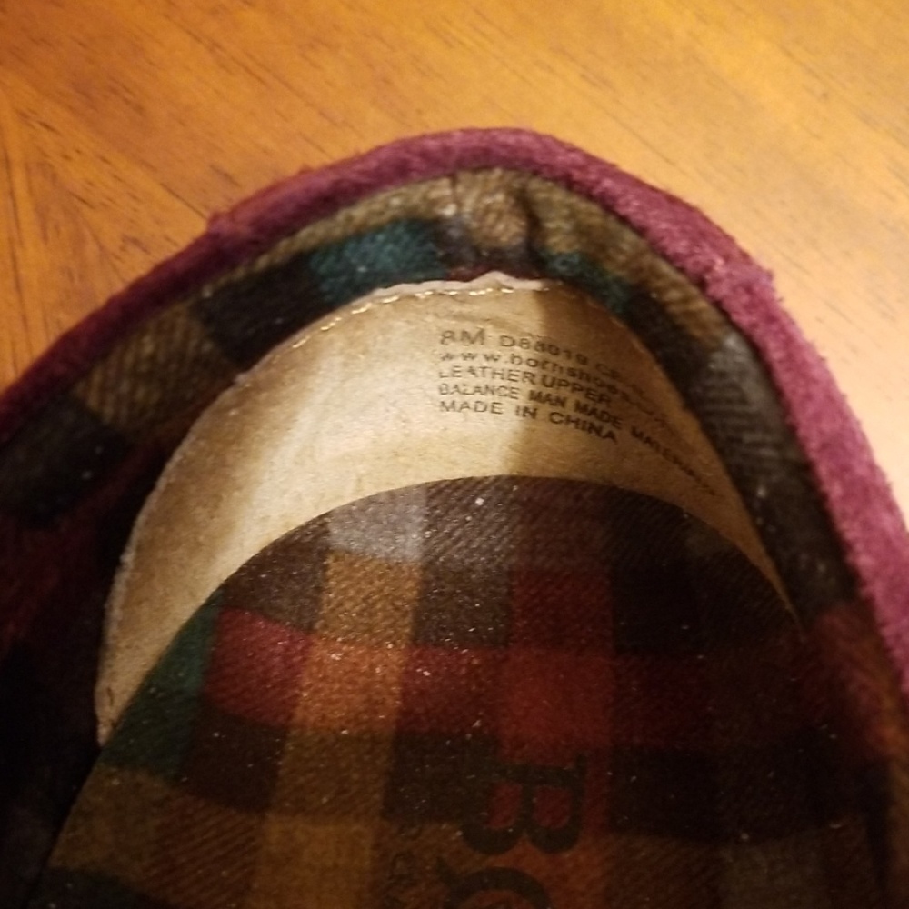 Born red suede lace up sneaker zipper plaid sole - Picture 6 of 8